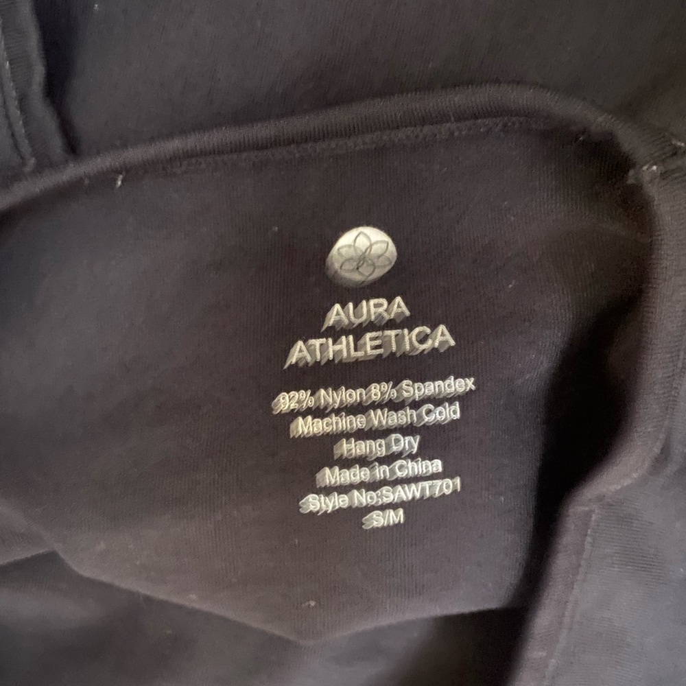 Backless workout shirt